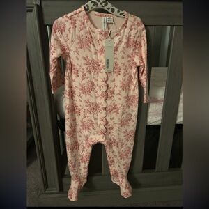 New baby outfits - Janie and jack and hurts bees burts